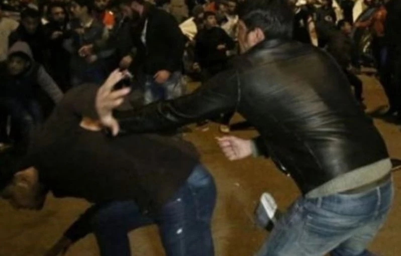 Φορτώνονται με όπλα οι μετανάστες και ετοιμάζονται να βάλουν φωτιά στην Πάτρα – Σε απόγνωση οι κάτοικοι